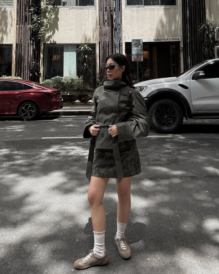 Rowena | The Short Trench