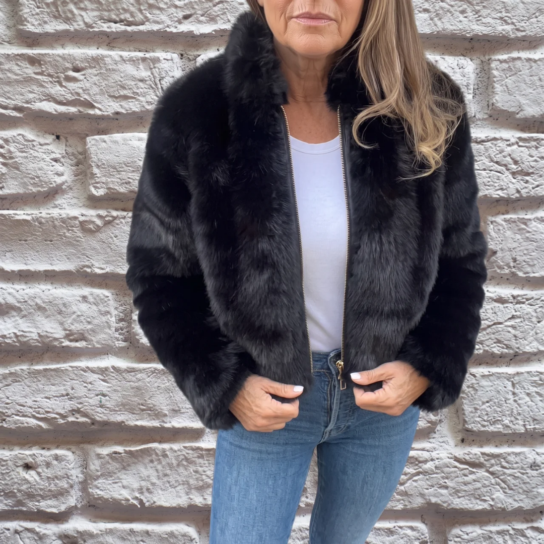Pauline | The Warm Coat