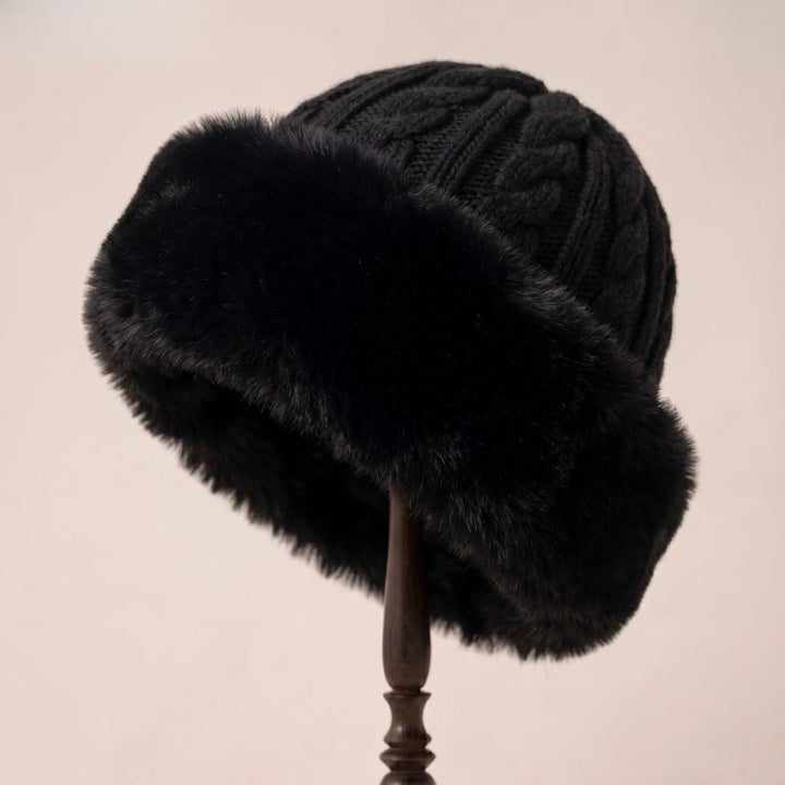 Janet | The Winter Hat