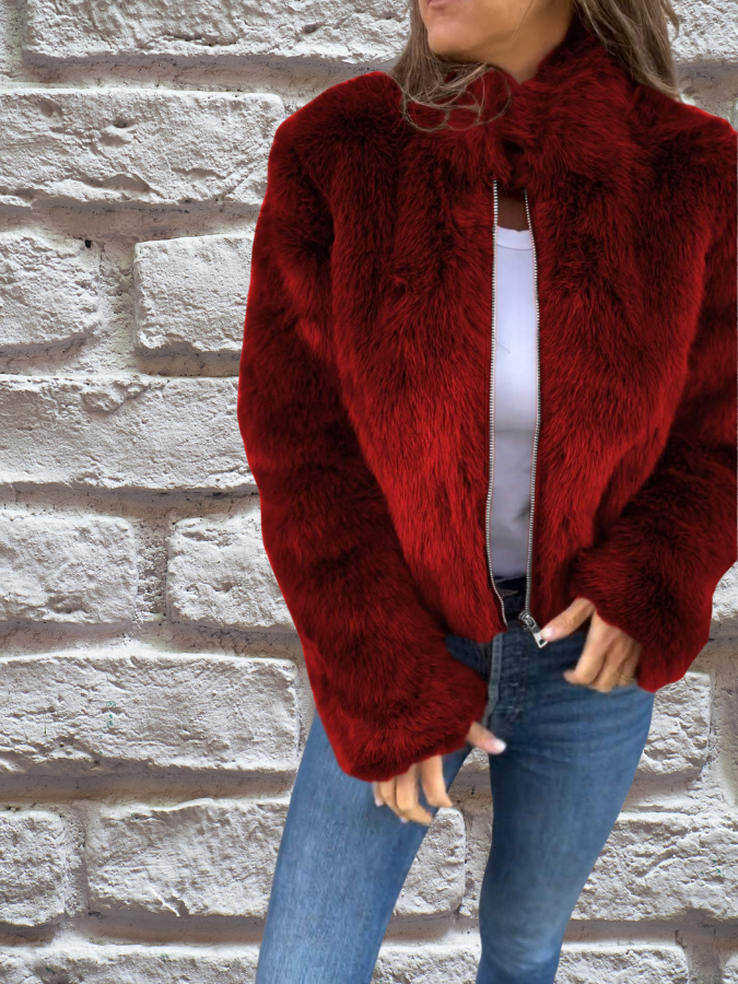 Phyllis | The Warm Coat