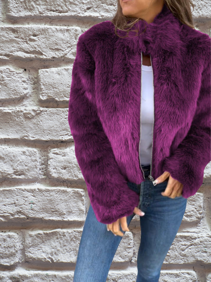 Phyllis | The Warm Coat