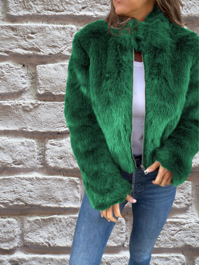Phyllis | The Warm Coat
